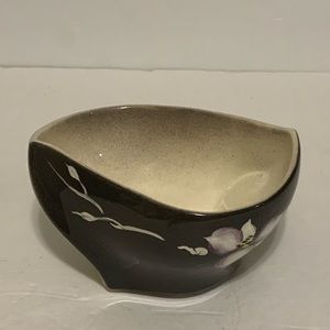 Rare Unique Barbara Baatz Hand Painted & Signed Ceramic Floral Blk/Wht  Bowl